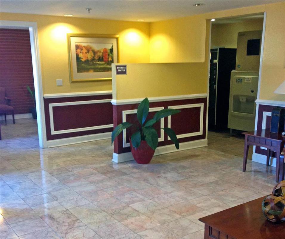 Hyatt Place Hampton Convention Center Interior foto